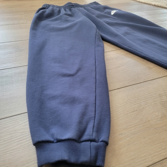 Nike Boys Club Size XL Navy Fleece Joggers. - Picture 14 of 15